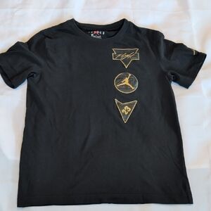 Jordan See Me Shine Black t-shirt with gold accents Youth Size Large